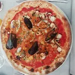 Brezza Marina & Ristorante Shoreline 포쟐로