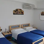 Brezza Marina & Ristorante Shoreline B&B 4*