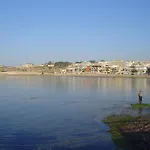 Brezza Marina & Ristorante Shoreline 4* 포쟐로