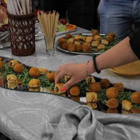 فندق مبيت وإفطار مبيت وإفطار بريزا مارينا بوزالو