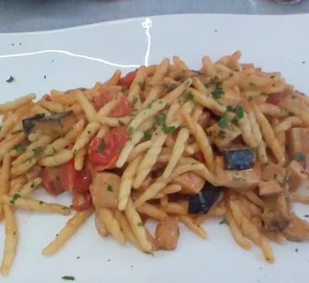 مبيت وإفطار بريزا مارينا 3* بوزالو