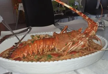 Nocleg ze śniadaniem Brezza Marina & Ristorante Shoreline 4*