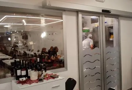 فندق مبيت وإفطار مبيت وإفطار بريزا مارينا 3*