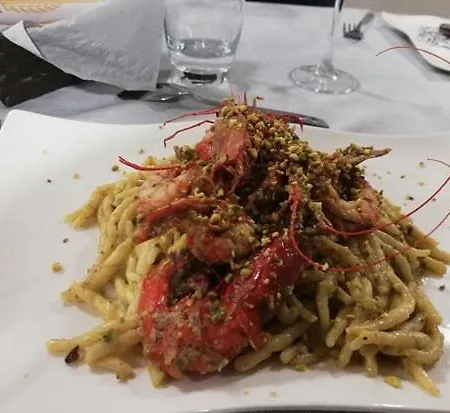 Brezza Marina & Ristorante Shoreline Panzió