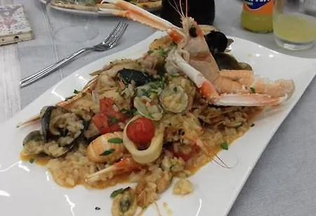 مبيت وإفطار بريزا مارينا فندق مبيت وإفطار 3*