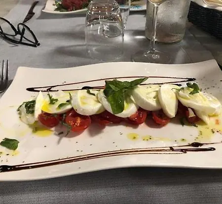 Bed & Breakfast Brezza Marina & Ristorante Shoreline Pozzallo