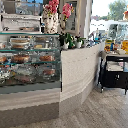 مبيت وإفطار بريزا مارينا فندق مبيت وإفطار