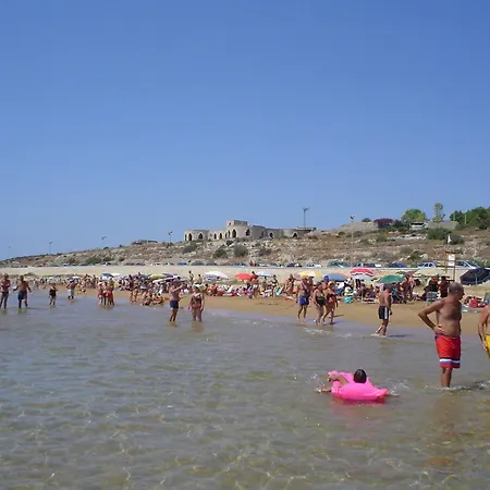 Brezza Marina & Ristorante Shoreline 4*