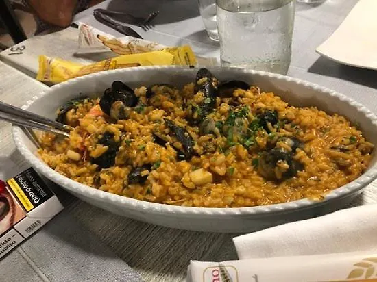 Brezza Marina & Ristorante Shoreline Nocleg ze śniadaniem Pozzallo