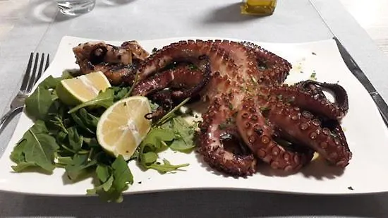 Nocleg ze śniadaniem Brezza Marina & Ristorante Shoreline 4*