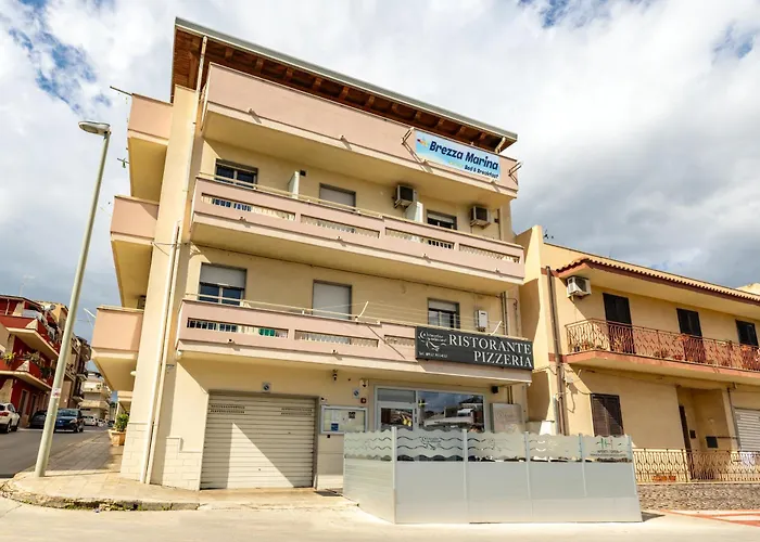 Nocleg ze śniadaniem Brezza Marina & Ristorante Shoreline Pozzallo